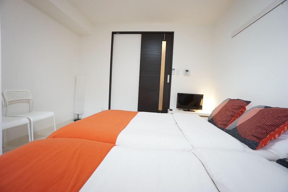 TERRY'S APARTMENT NAMBA WEST I E03C 大阪