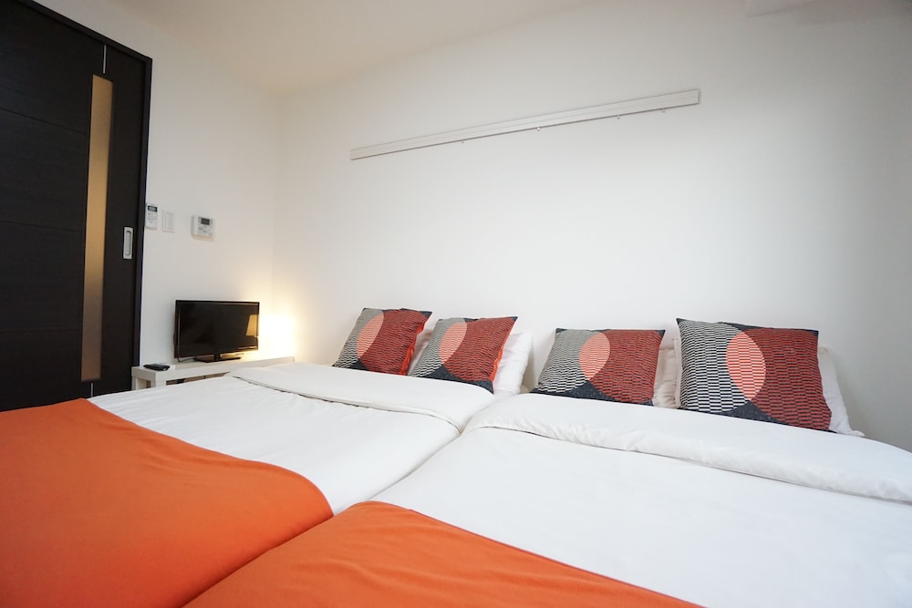 TERRY'S APARTMENT NAMBA WEST I E03C 大阪