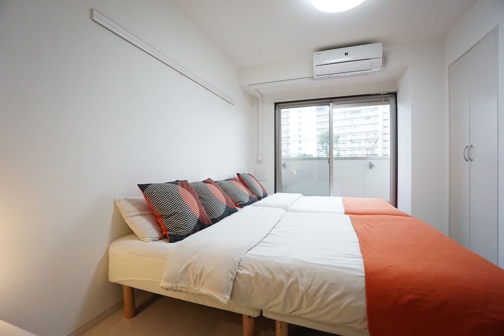 TERRY'S APARTMENT NAMBA WEST I E03C 大阪