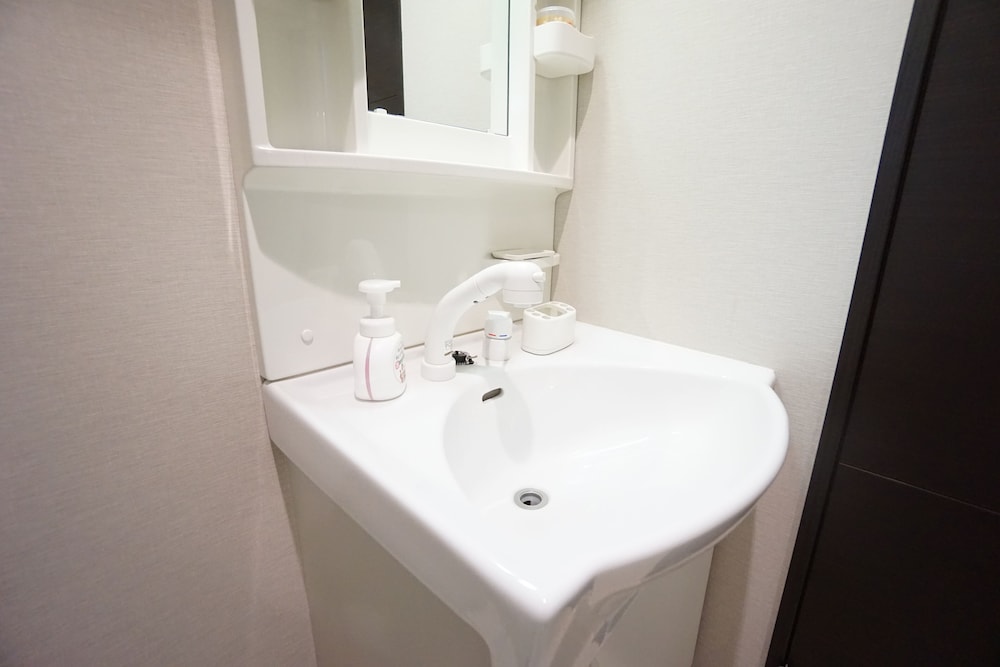 TERRY'S APARTMENT NAMBA WEST I E03C 大阪