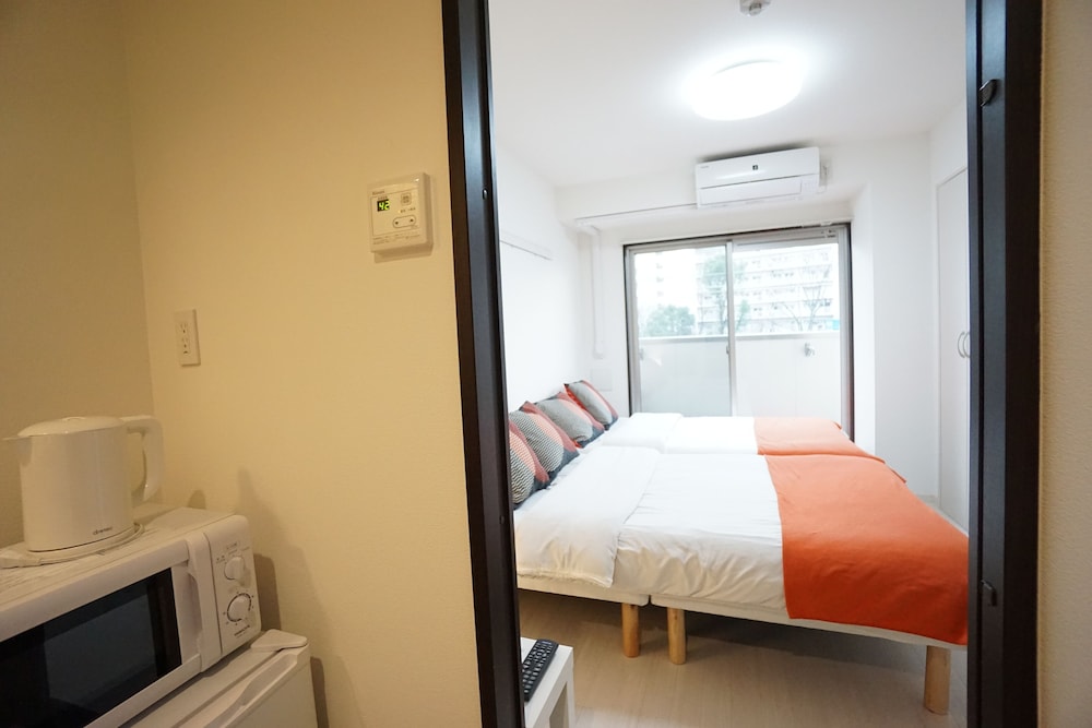 TERRY'S APARTMENT NAMBA WEST I E03C 大阪