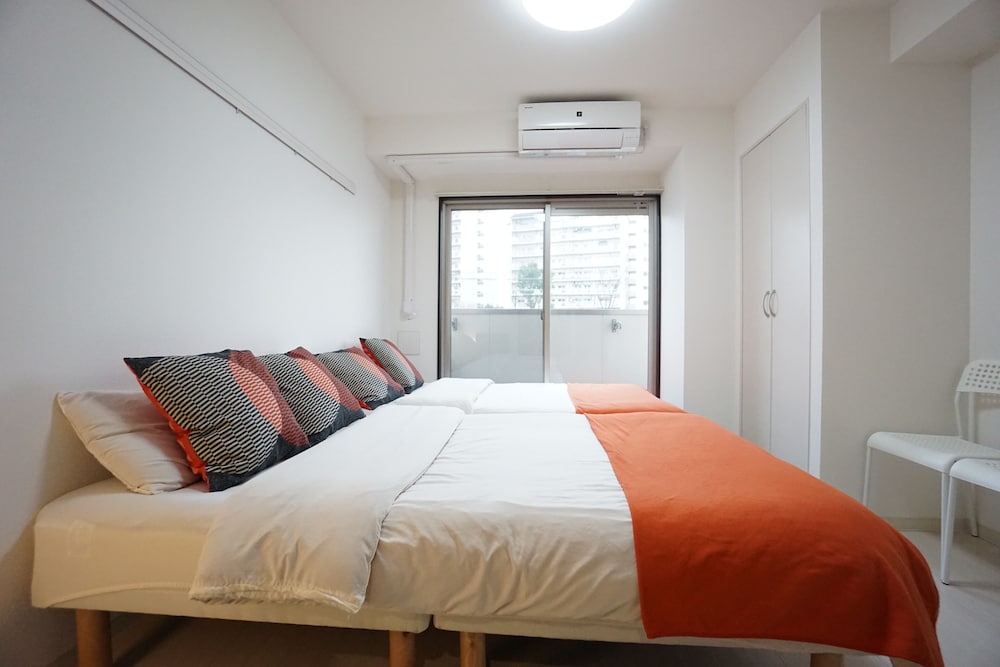 TERRY'S APARTMENT NAMBA WEST I E03C 大阪