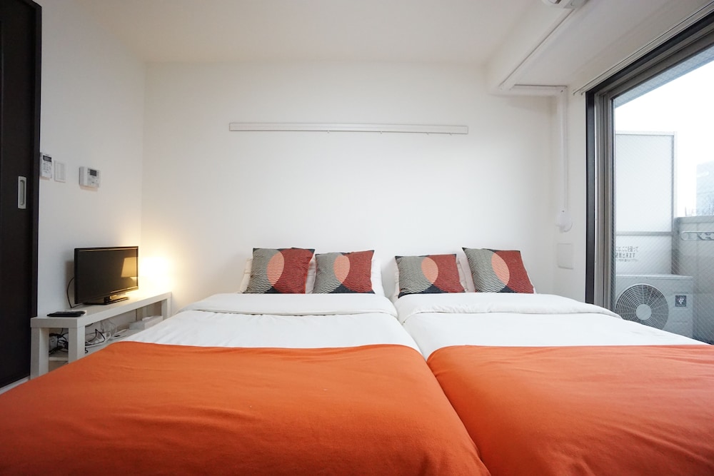 TERRY'S APARTMENT NAMBA WEST I E03C 大阪