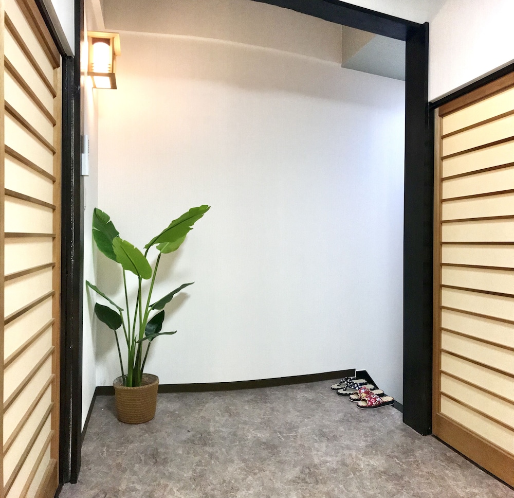 OSAKA PREMIUM HOUSE 大阪