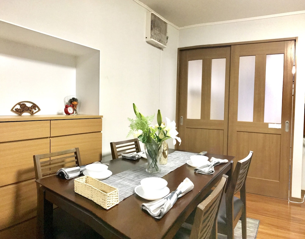 OSAKA PREMIUM HOUSE 大阪