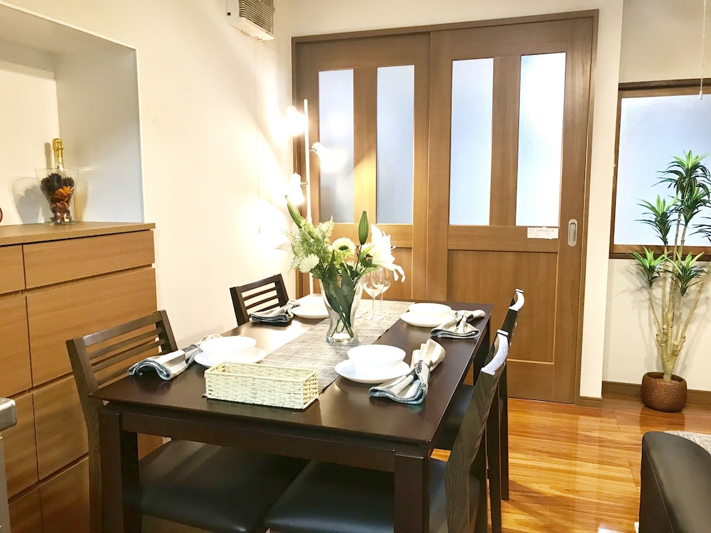 OSAKA PREMIUM HOUSE 大阪