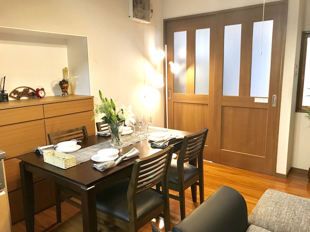 OSAKA PREMIUM HOUSE 大阪