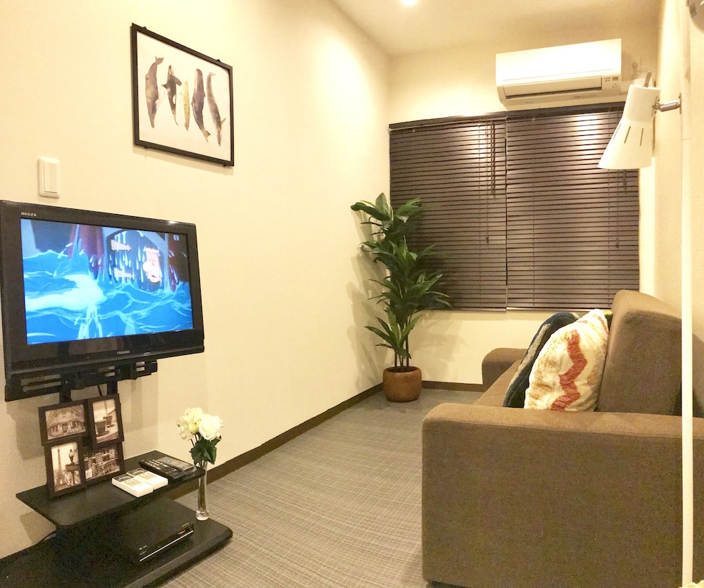 OSAKA PREMIUM HOUSE 大阪