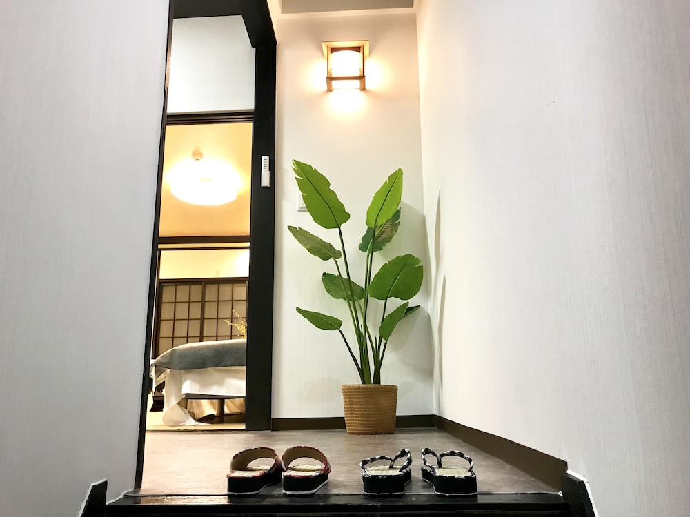 OSAKA PREMIUM HOUSE 大阪