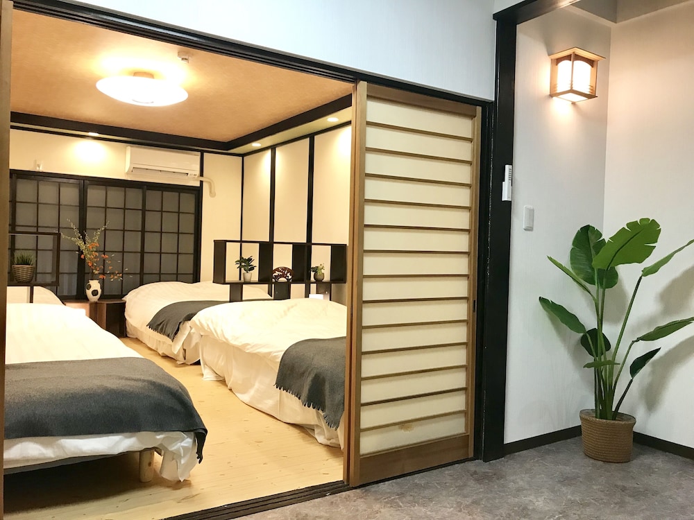 OSAKA PREMIUM HOUSE 大阪