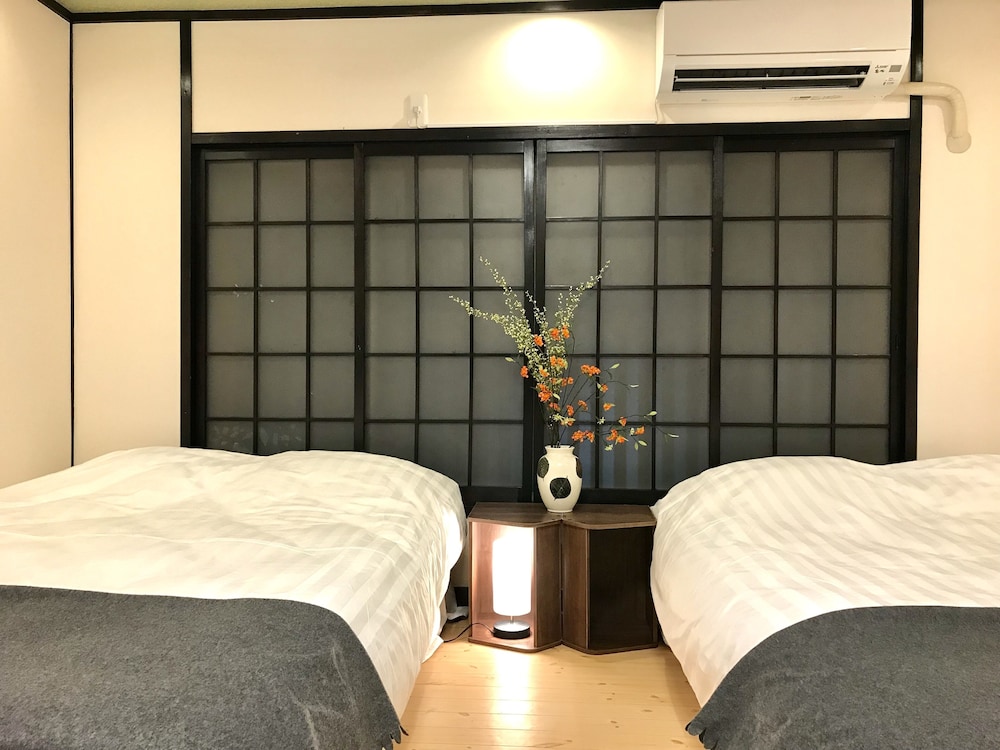 OSAKA PREMIUM HOUSE 大阪