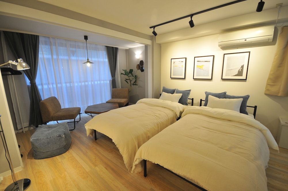 DESIGNER'S ROOM 401 大阪