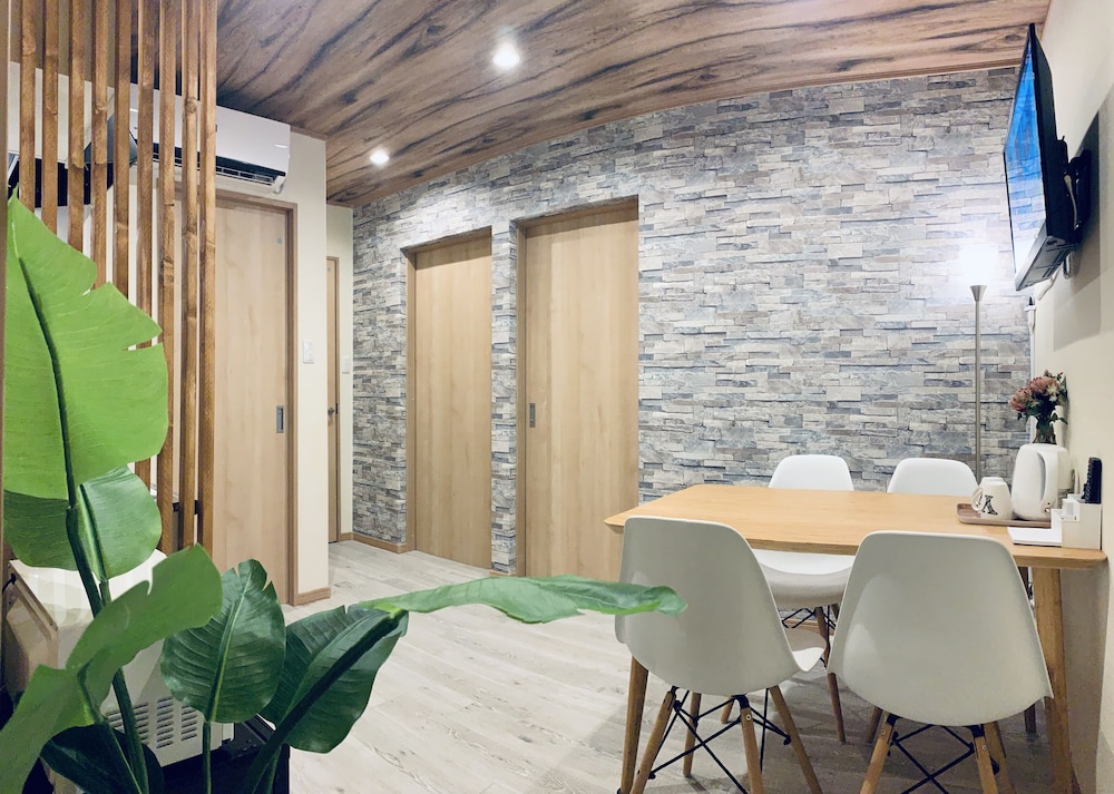 HANAZONOMINAMI APARTMENT 102 大阪