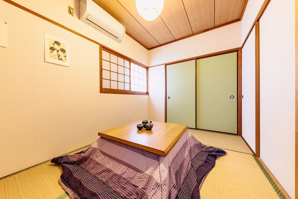 GBL HOUSE OSAKA 大阪