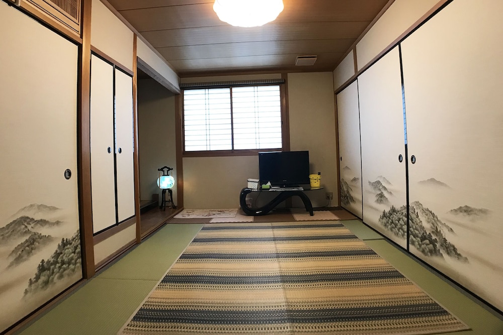 NAKAGAWA'S COZY HOUSE 大阪