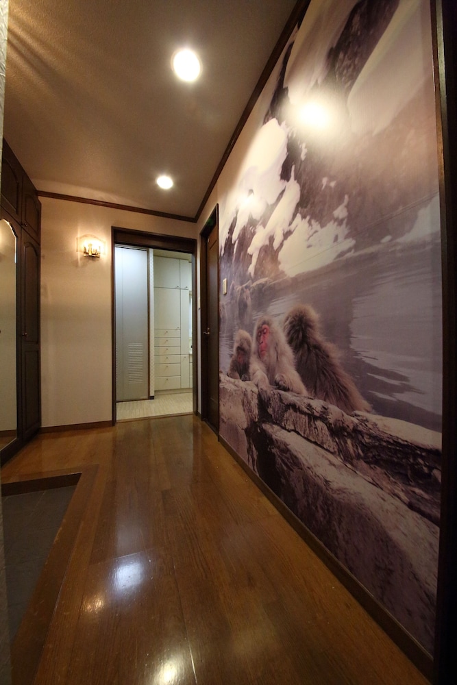 EXSAISON HOUSE MATSUYAMACHI 3-6F 大阪