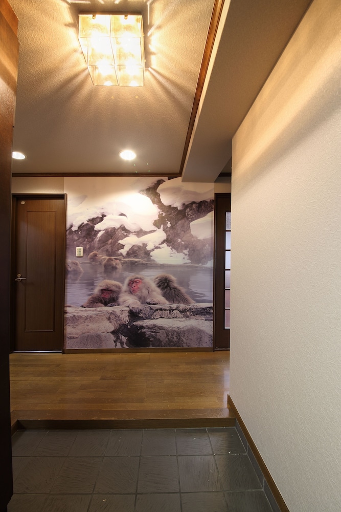 EXSAISON HOUSE MATSUYAMACHI 3-6F 大阪