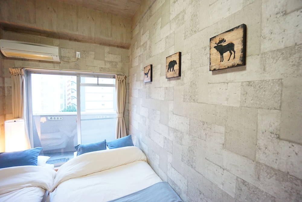 TERRY'S APARTMENT NAMBA SOUTH I V06A 大阪