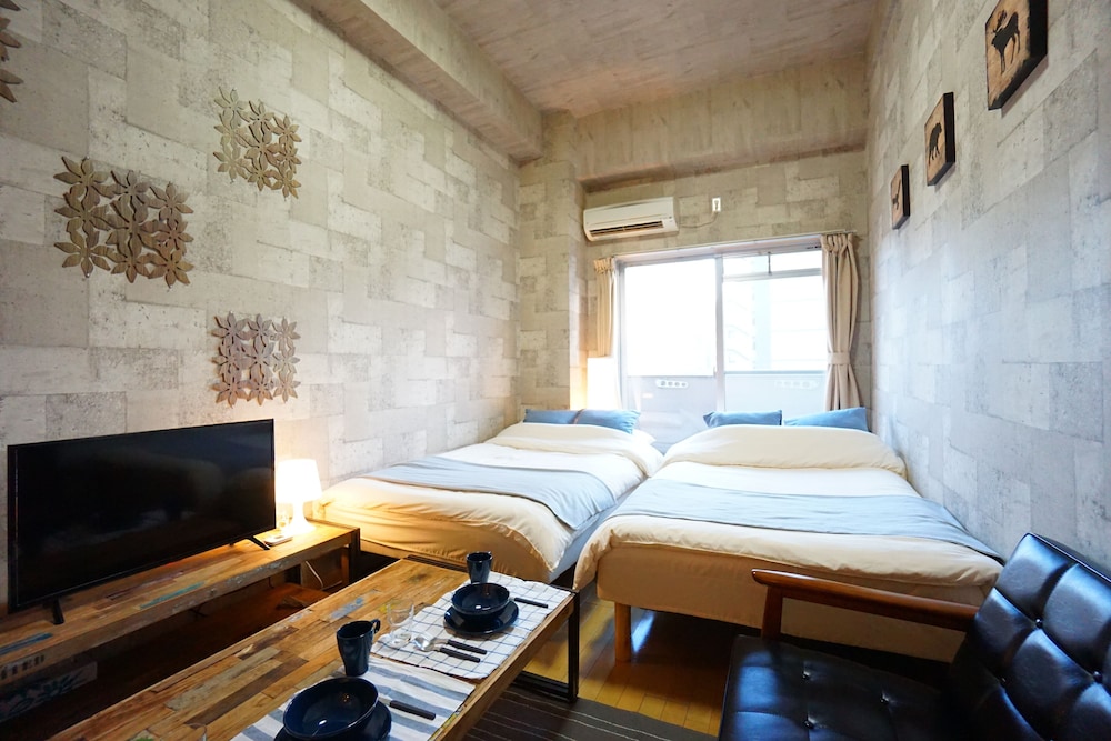 TERRY'S APARTMENT NAMBA SOUTH I V06A 大阪