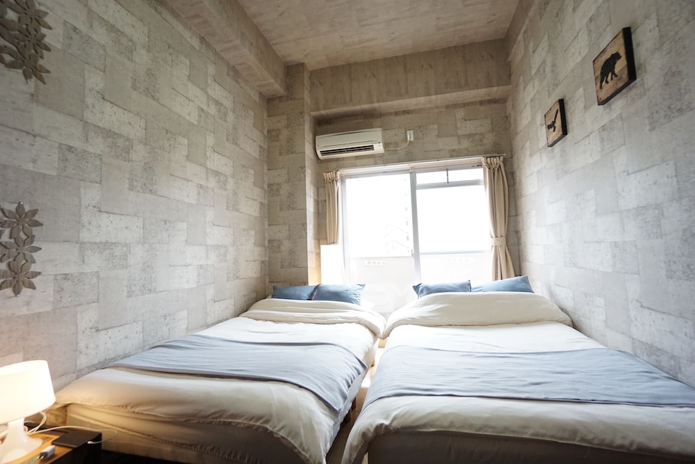 TERRY'S APARTMENT NAMBA SOUTH I V06A 大阪