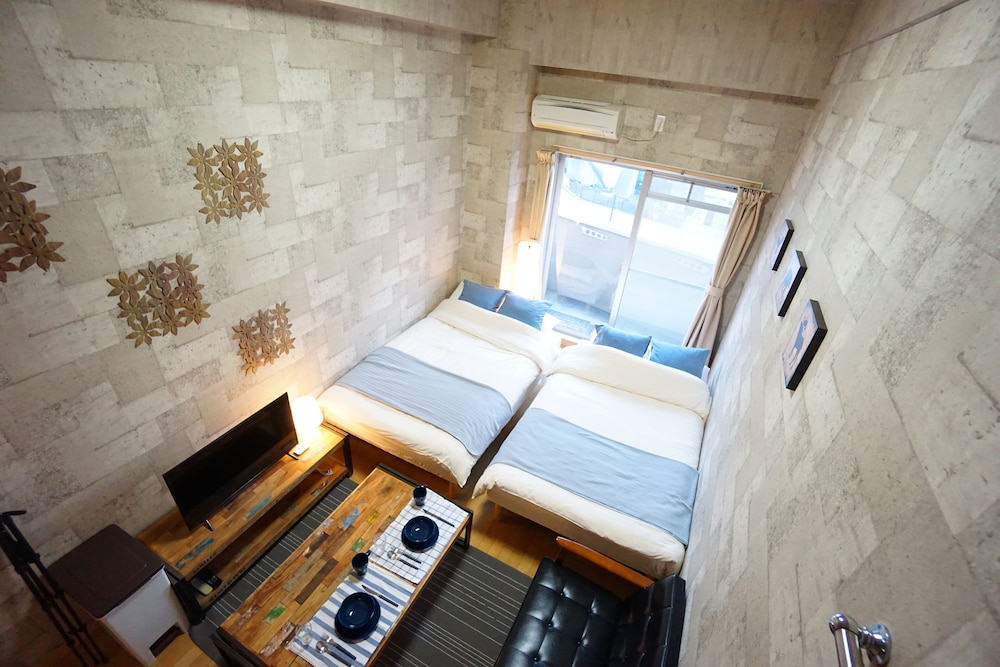 TERRY'S APARTMENT NAMBA SOUTH I V06A 大阪