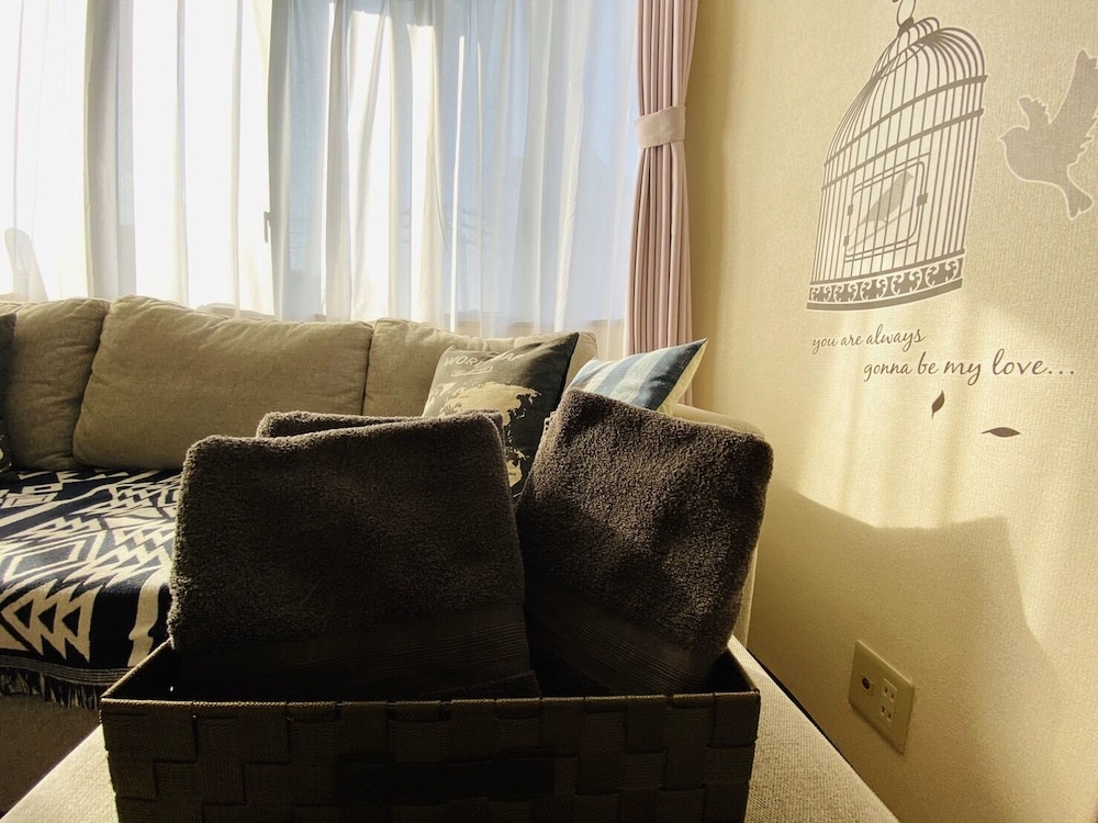 APARTMENT Y PINE BROOK NAMBA 大阪