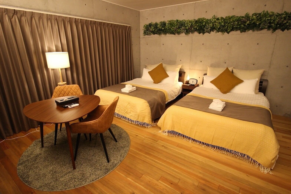 TAKETOSTAY OSAKAJO 302 大阪