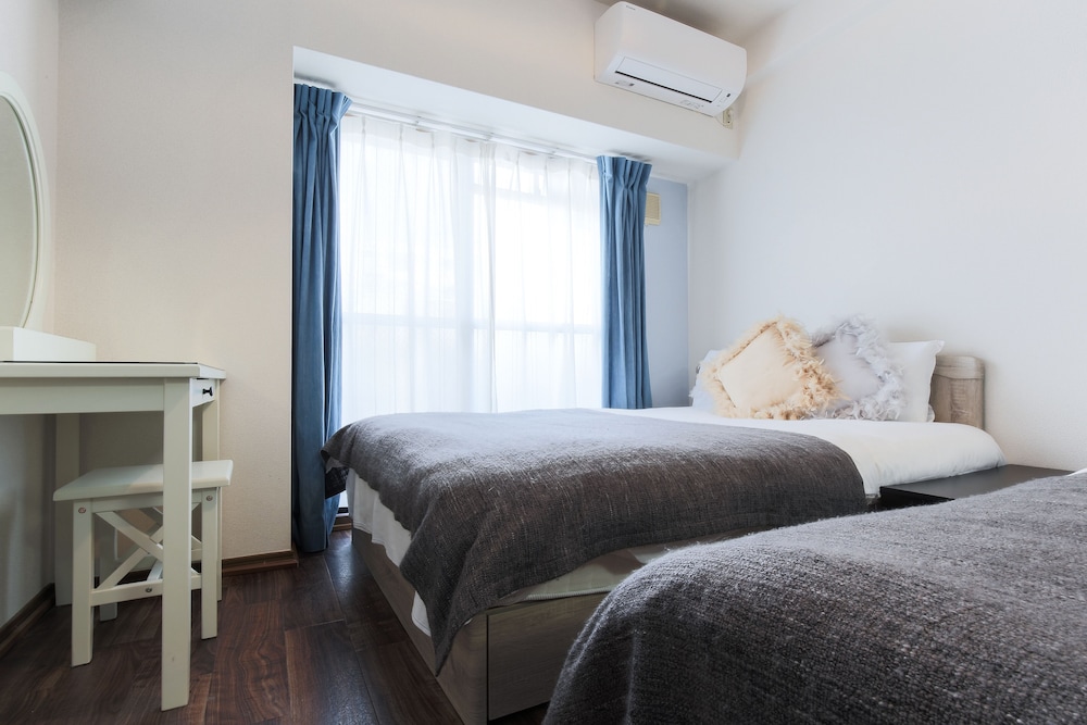 GRAND COURT NAMBA 401 大阪