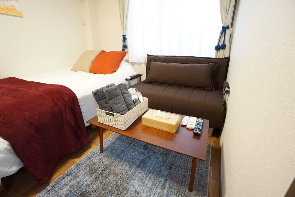 APARTMENT BS KAWARA HEIGHTS NAMBA 大阪