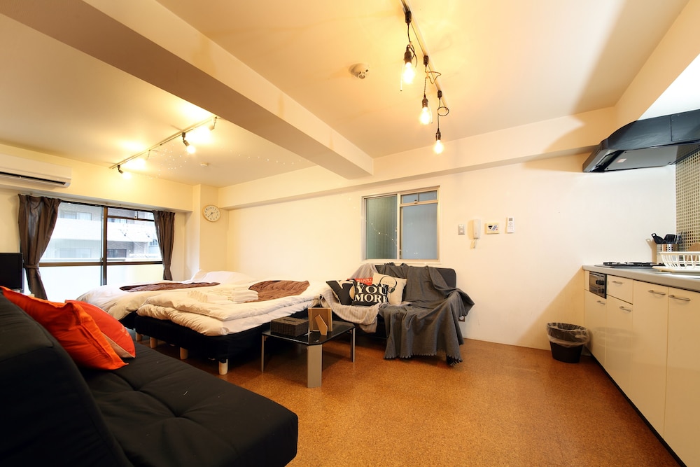 STUDIO MINAMISENBA 405 大阪