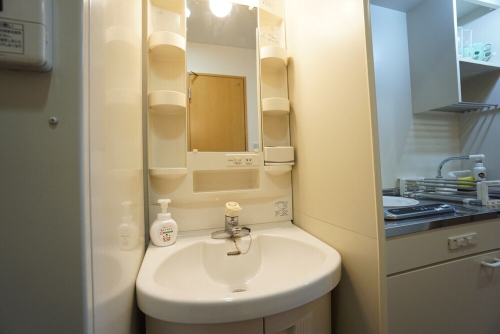 APARTMENT Y HAKUYU MOTOMACHI NAMBA 大阪