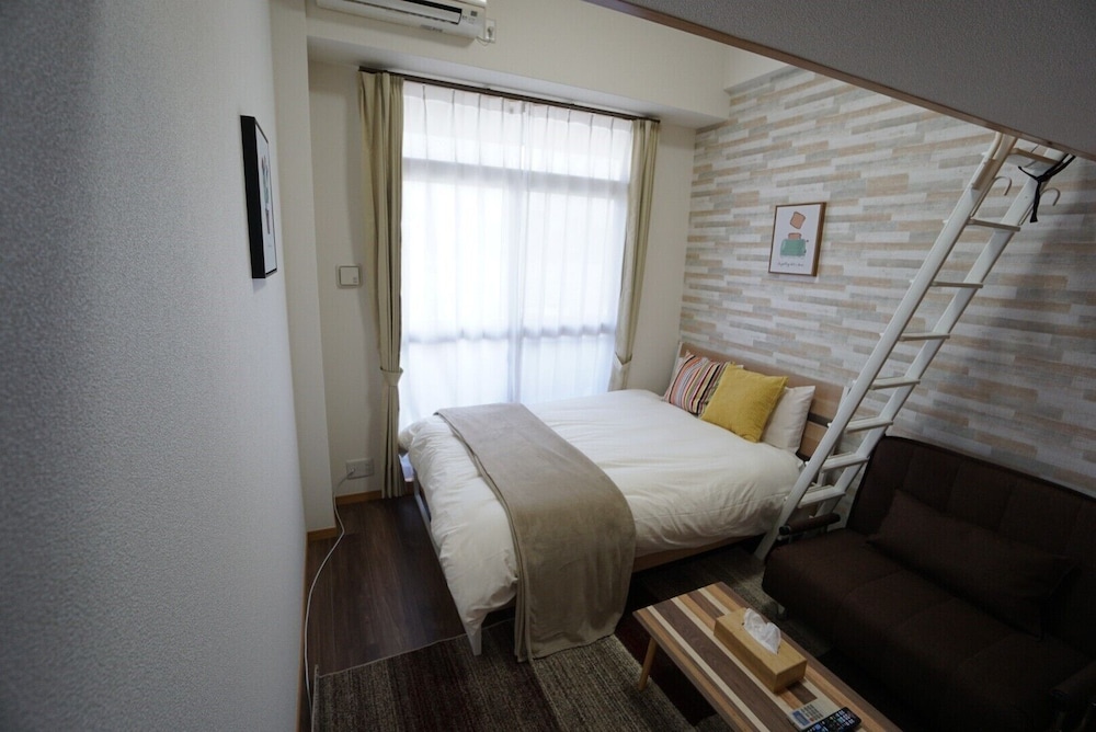 APARTMENT Y HAKUYU MOTOMACHI NAMBA 大阪
