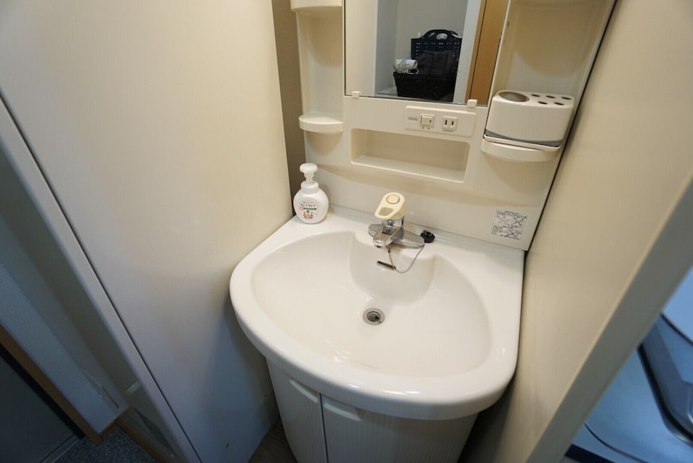 APARTMENT Y HAKUYU MOTOMACHI NAMBA 大阪