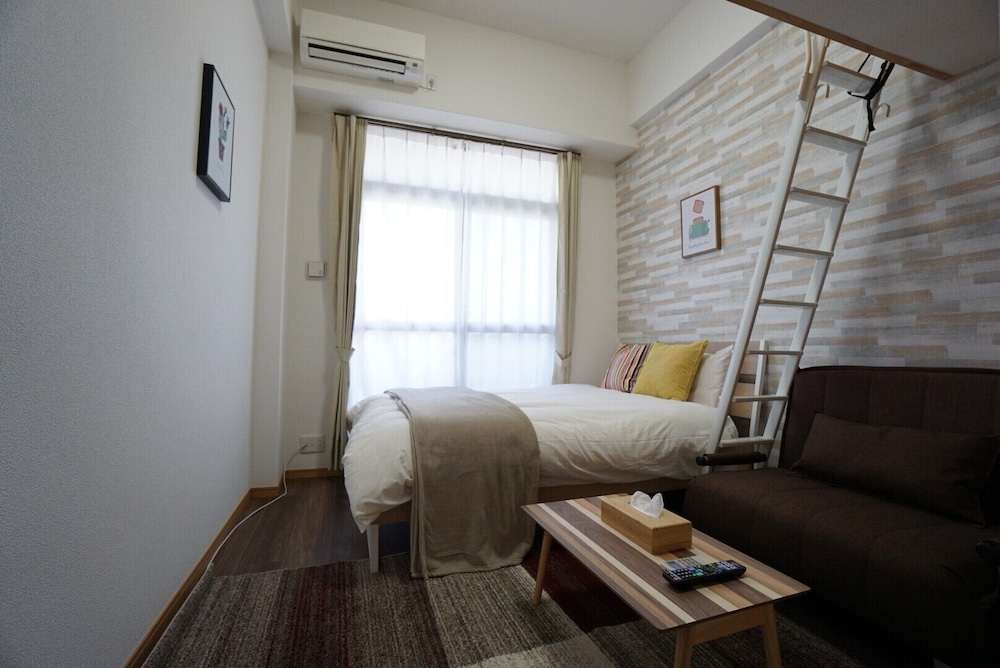 APARTMENT Y HAKUYU MOTOMACHI NAMBA 大阪
