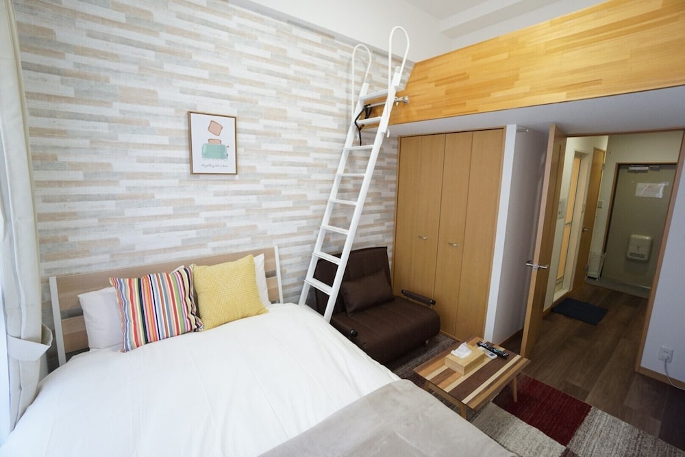APARTMENT Y HAKUYU MOTOMACHI NAMBA 大阪