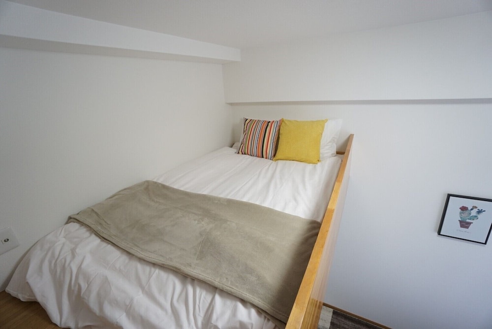 APARTMENT Y HAKUYU MOTOMACHI NAMBA 大阪