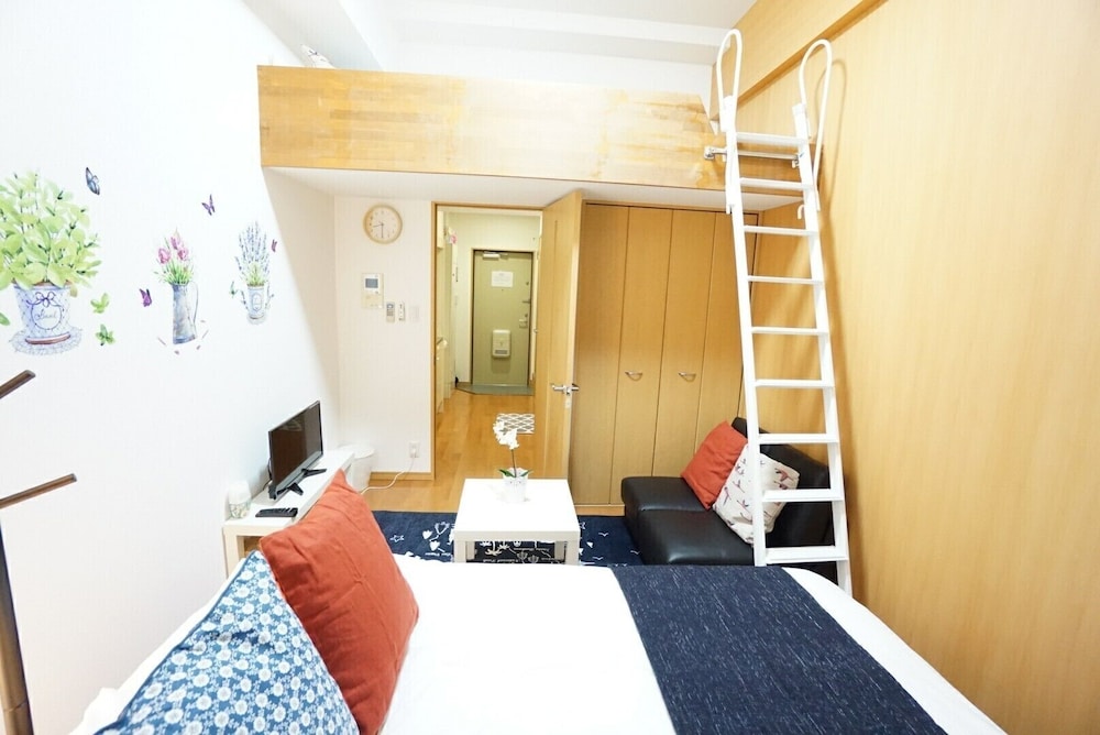 APARTMENT Y HAKUYU MOTOMACHI NAMBA 大阪