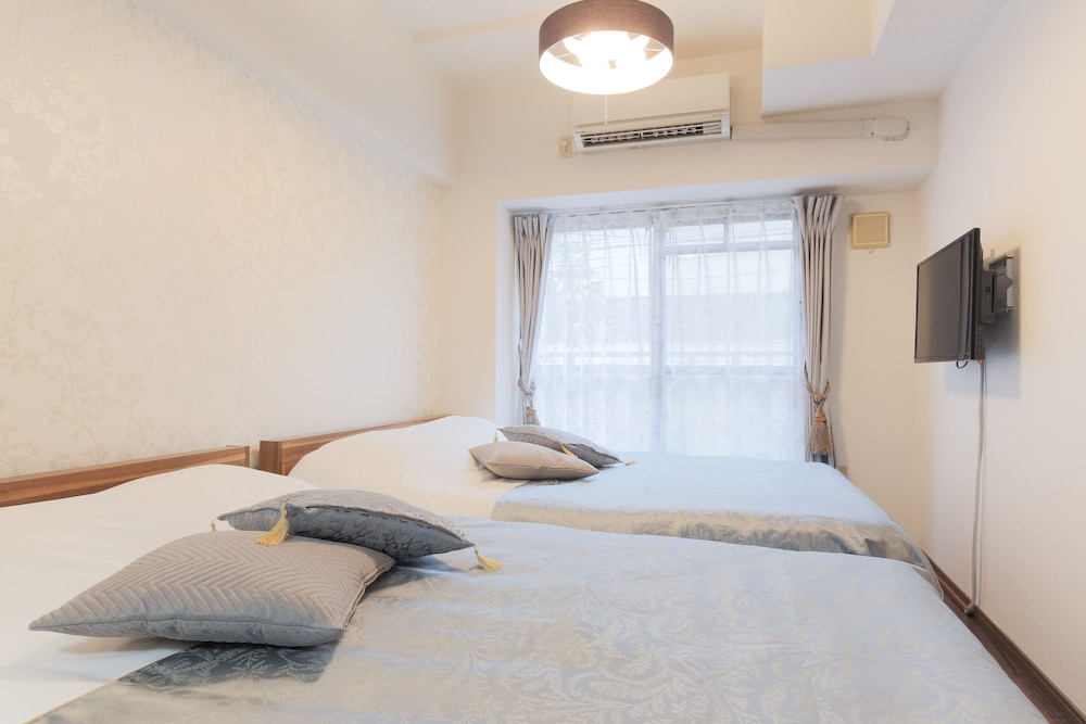 GRAND COURT NAMBA 205 大阪