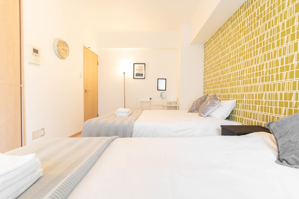 SHINSAIBASH EAST NANA APARTMENT · JUNAN 大阪