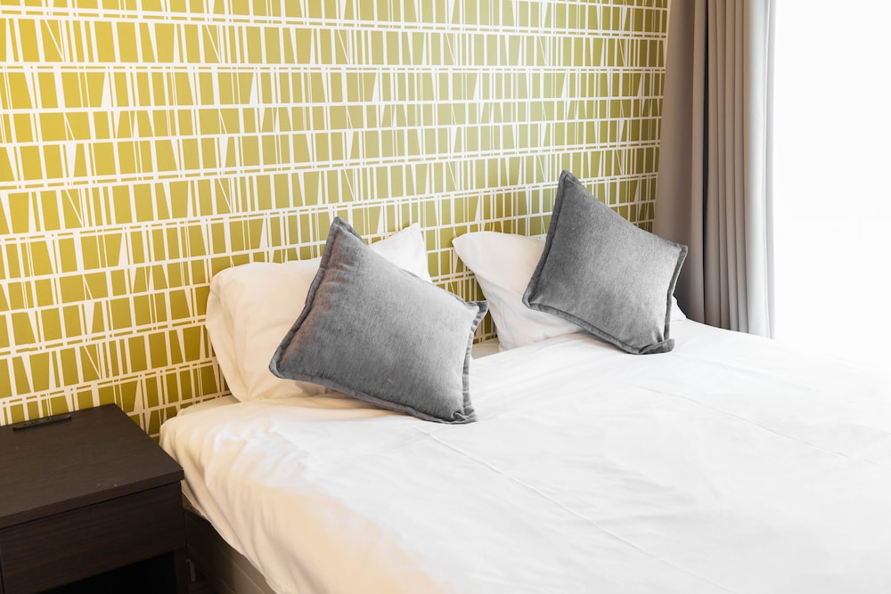 SHINSAIBASH EAST NANA APARTMENT · JUNAN 大阪