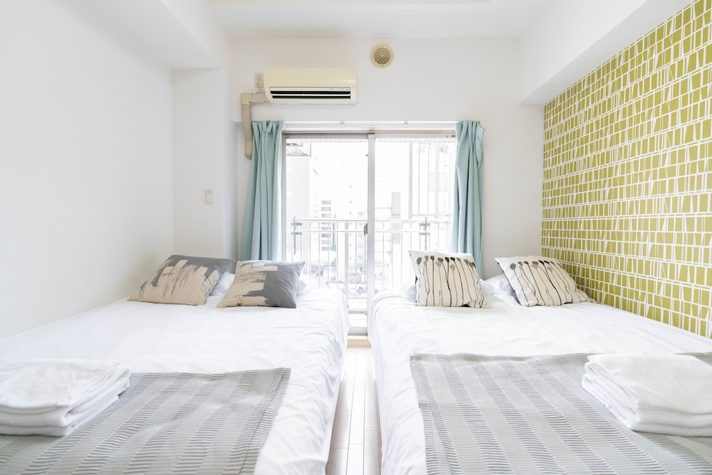 SHINSAIBASH EAST NANA APARTMENT · JUNAN 大阪
