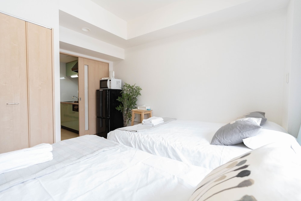 SHINSAIBASH EAST NANA APARTMENT · JUNAN 大阪