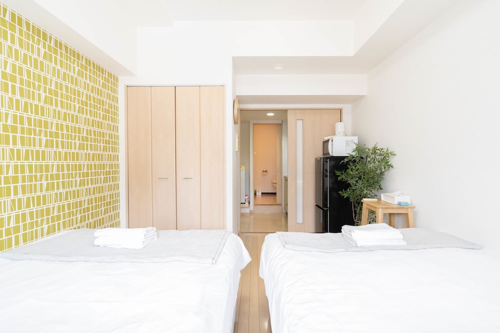 SHINSAIBASH EAST NANA APARTMENT · JUNAN 大阪