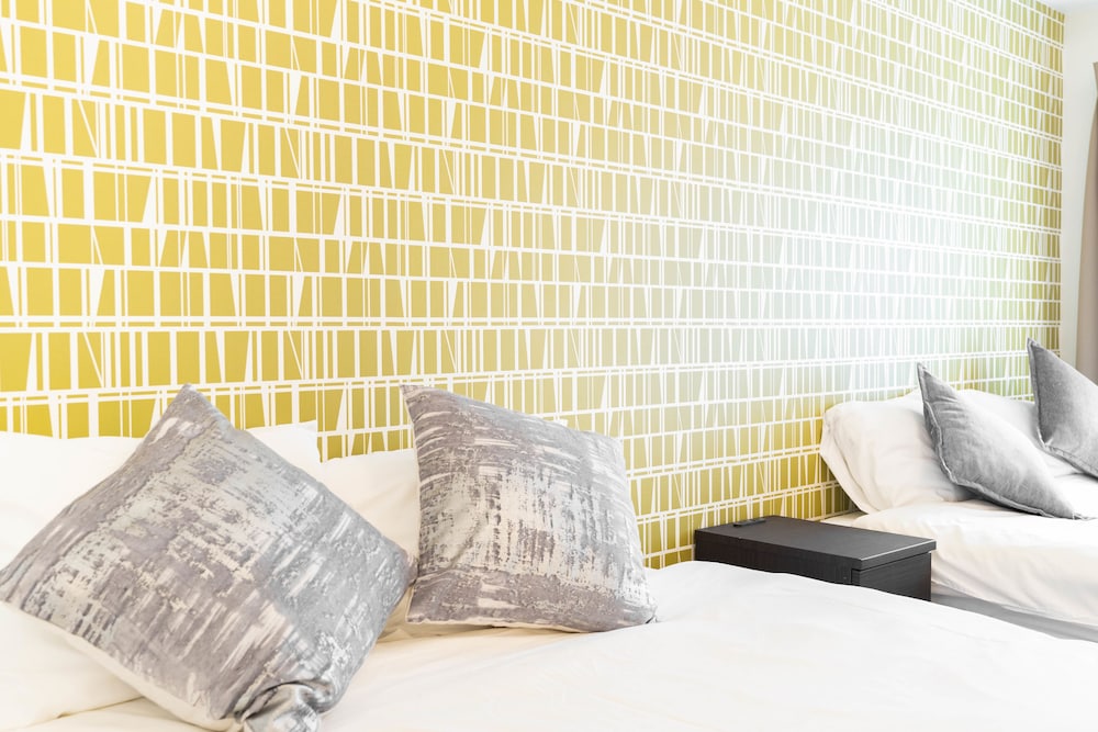 SHINSAIBASH EAST NANA APARTMENT · JUNAN 大阪