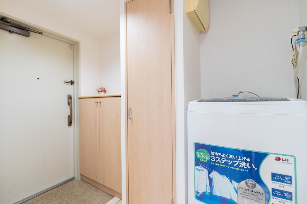 SHINSAIBASH EAST NANA APARTMENT · JUNAN 大阪