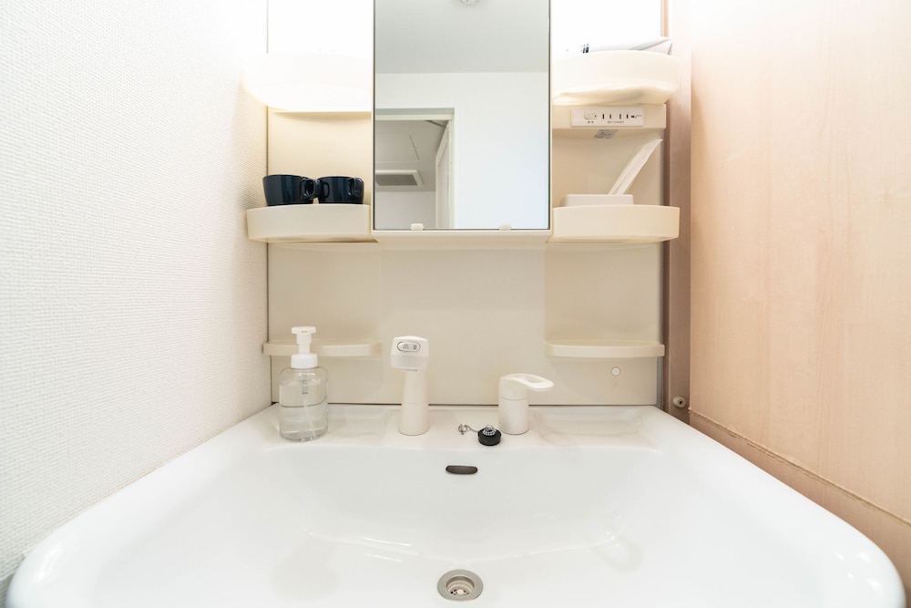 SHINSAIBASH EAST NANA APARTMENT · JUNAN 大阪