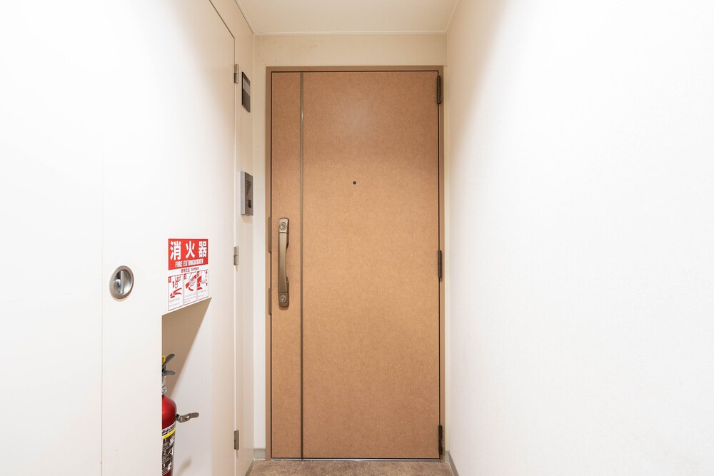 SHINSAIBASH EAST NANA APARTMENT · JUNAN 大阪