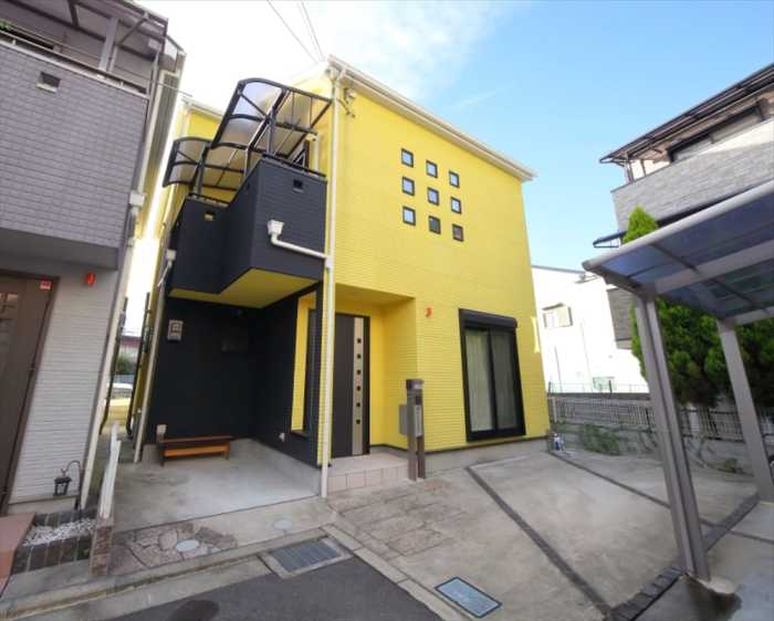 NEYAGAWA STATION HOUSE 大阪
