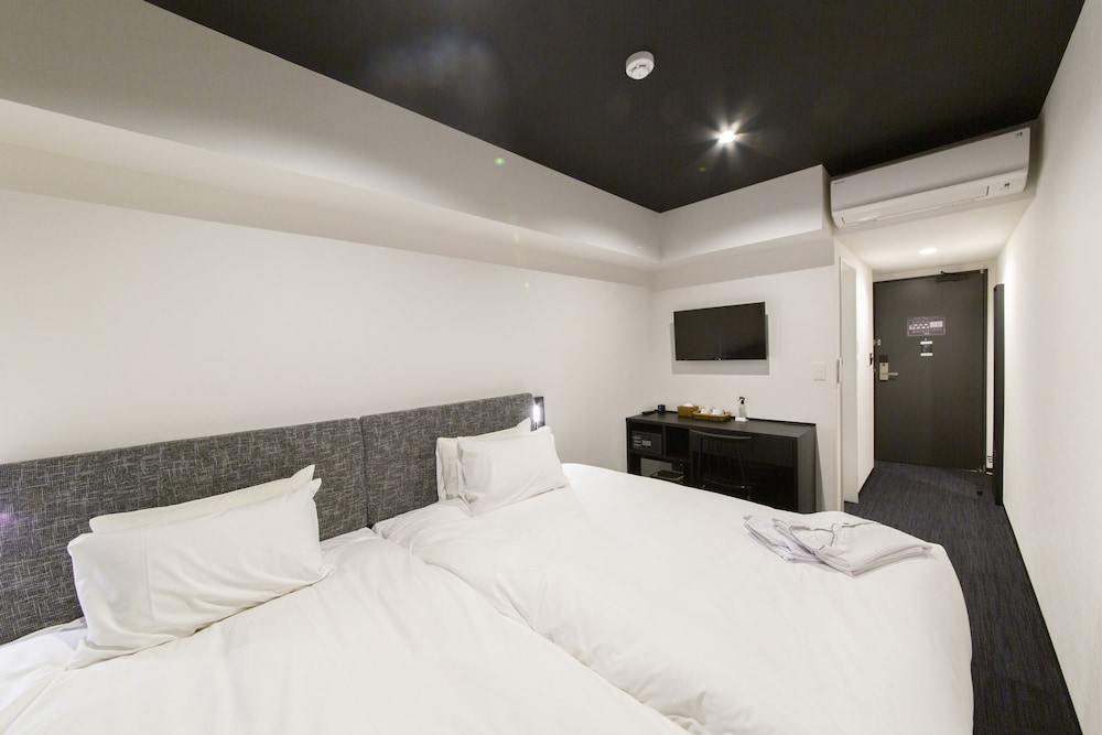HOTEL TRAD REPLAY 大阪