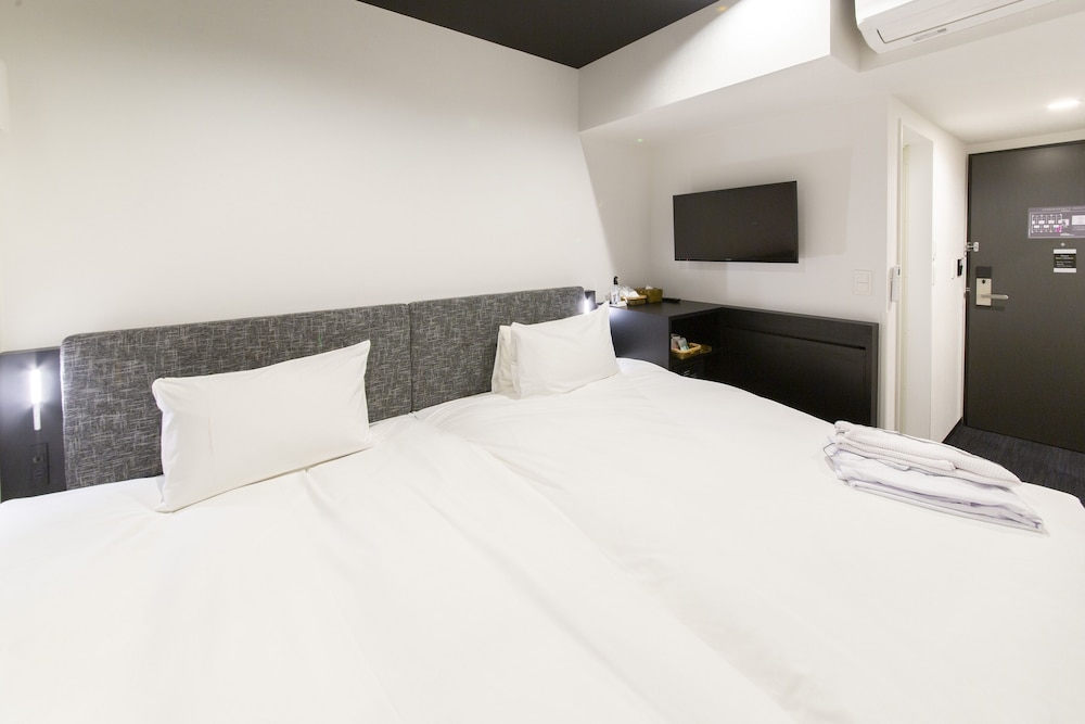 HOTEL TRAD REPLAY 大阪